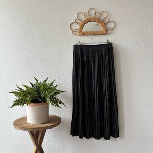 A New Day - Pleated Maxi Skirt - Black with Silver Sparkles - Size M